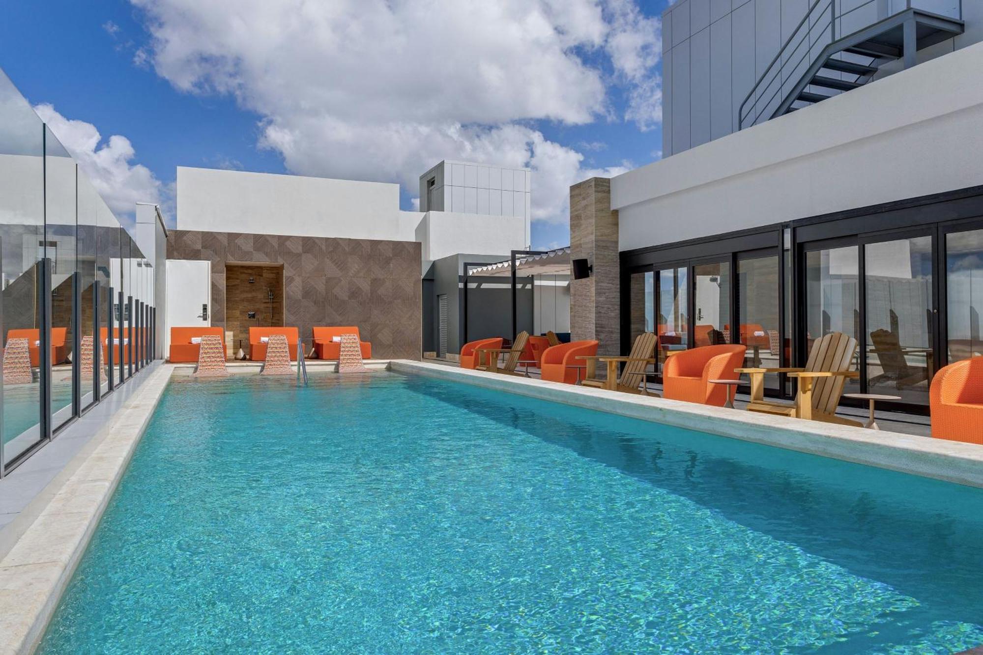 Aloft Santo Domingo Piantini Hotel Eksteriør billede